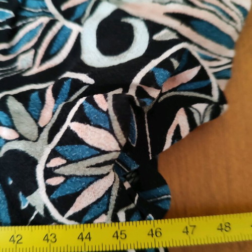 H&M Women's Top M printed like new, multicolor