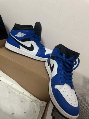 Nike Air Jordan 1 Mid Game Royal sneakers