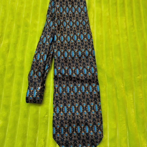 Men's Italian silk tie like new
