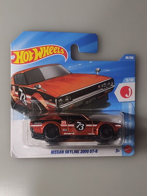 Hot Wheels Nissan Skyline 2000 GT-R new