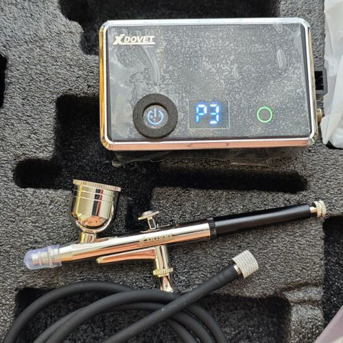 XDOVET Airbrush Set with Compressor and 16 Acrylic Paints like new