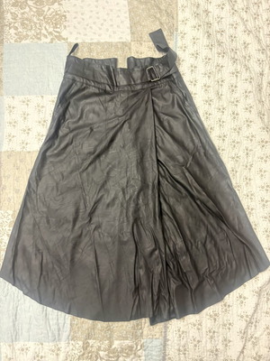 Paranoia women's faux leather skirt medium, used, black