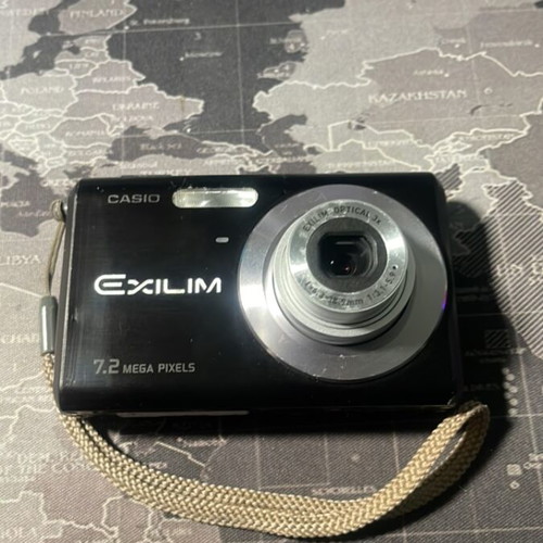 Casio EX-Z70 camera used, 7.2 megapixels with 2 batteries and case