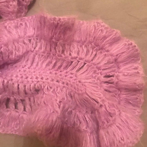 Lilac scarf new, wool, very warm with nice knitting