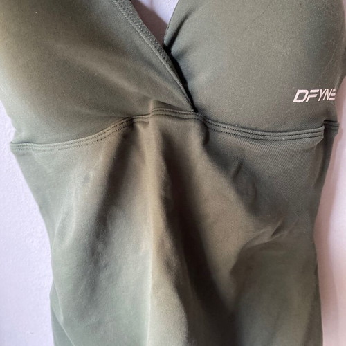 Dfyne sports top, green, size S