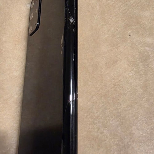 Samsung Galaxy S20+ Cosmic Black 128GB used with minor crack and scratch