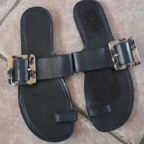 Zara leather sandals like new, black, size 38
