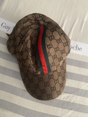 Gucci women's hat like new, brown