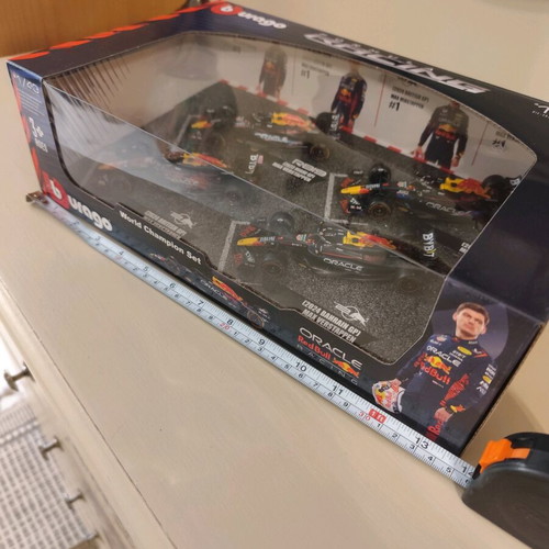Bburago F1 Red Bull World Champion Set 1/43 scale