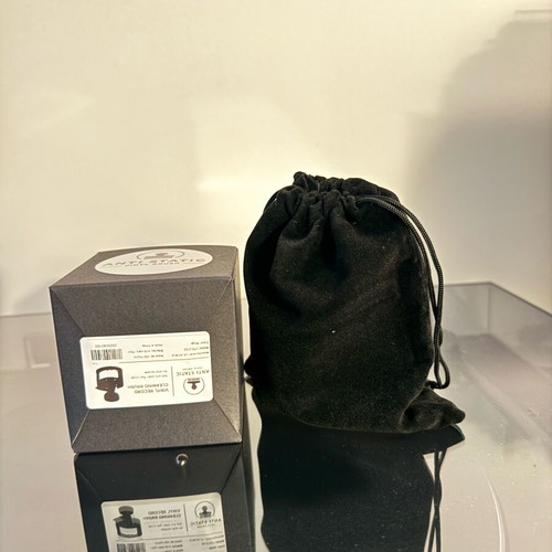 Antistatic vinyl brush like new with case