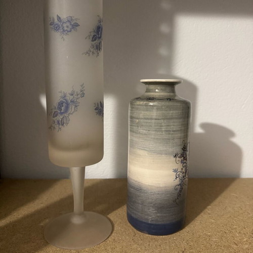 Two decorative vases like new