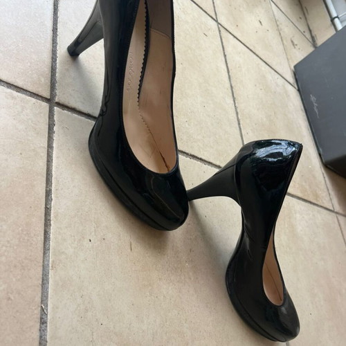 Pumps Haris Kazakos black patent leather size 39 used
