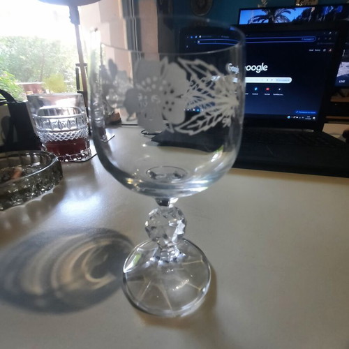 Crystal wine glasses set of 12, new