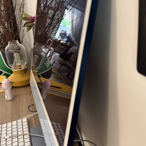 Apple iMac 24” M4 with 16GB RAM and 256GB SSD like new, blue