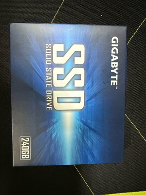 SSD disk Gigabyte 240GB new
