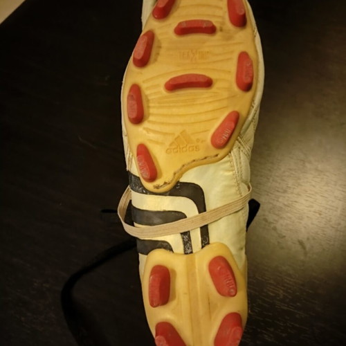 Adidas Predator Mania football shoes like new, size 39.5, unisex