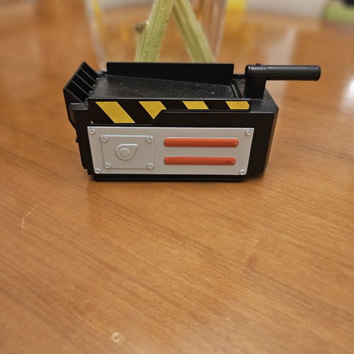 Ghostbusters Ghost Trap with Sound like new