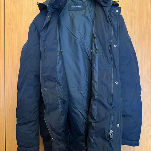Navy & Green men's jacket like new, windproof and waterproof
