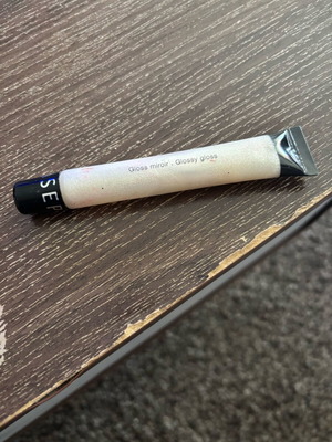 Glossy Sephora ιριδίζον για τα χείλια like new