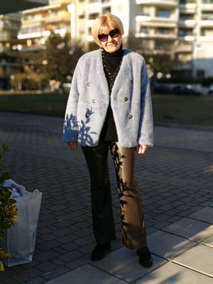 Fur jacket new Medium blue with tag