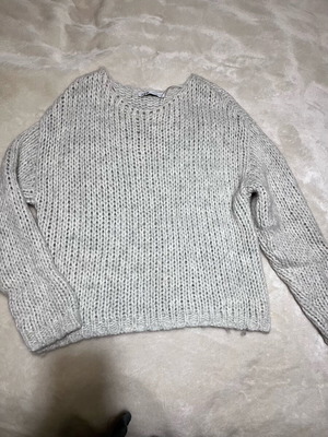 Zara pullover like new, gray, thick knit, very warm
