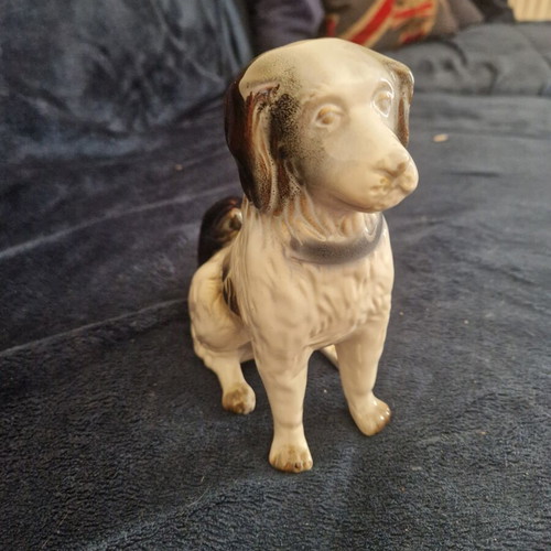 Vintage porcelain dog used, flawless