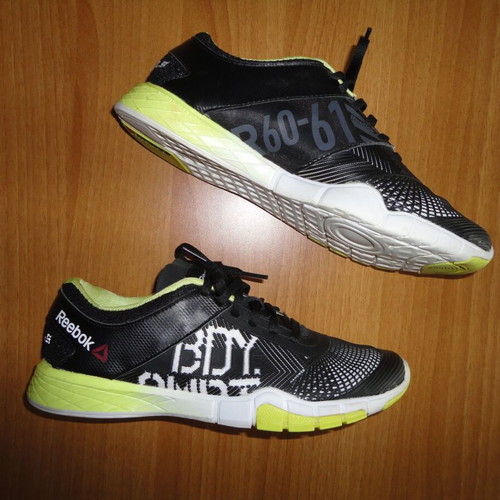 Reebok women's sneakers like new, size 37-37.5, black