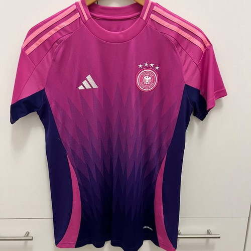 Football jersey like new, authentic
