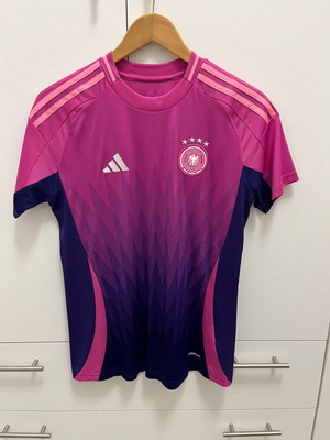 Football jersey like new, authentic