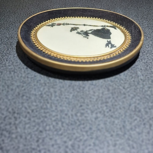 Oval embroidered wall frame Rococo silhouette, used