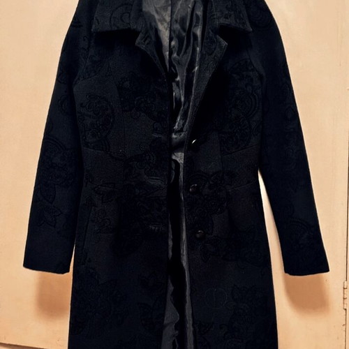 Desigual coat N38 like new, black, slim fit