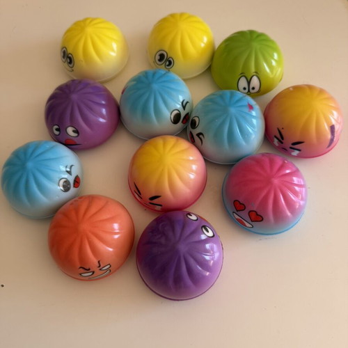 Small 4cm foam squishy, 1 piece