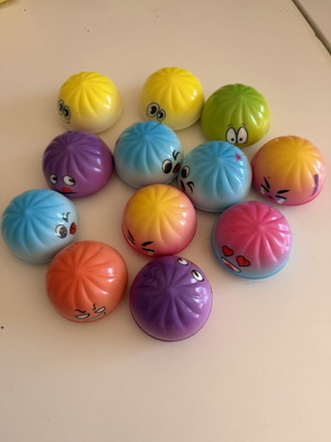Small 4cm foam squishy, 1 piece