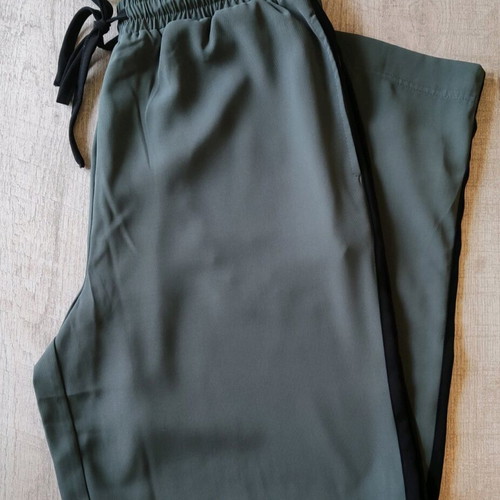 ASOS Design green loose sweatpants like new