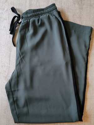 ASOS Design green loose sweatpants like new