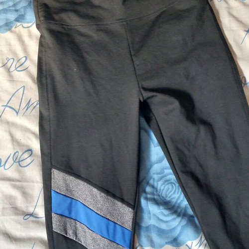 Women's sports leggings L like new, black and blue