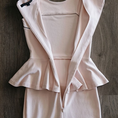 French Connection Cocktail Dress XS pink like new