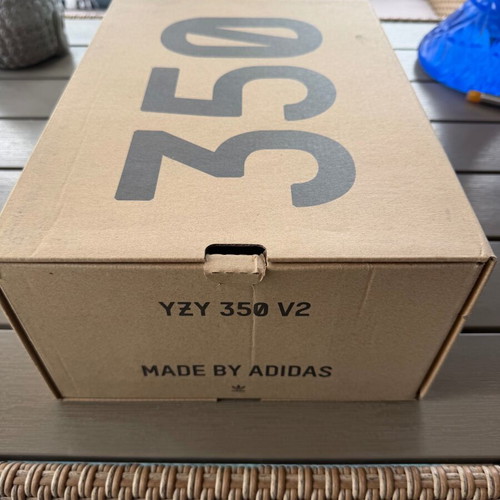 fake yeezy boost 350 box Magic the Gathering : Double Masters (Pack or Box) – Cards and Comics  Central main image 0