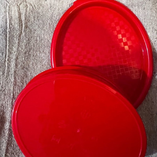 Red plastic tupper box 0.8 l new