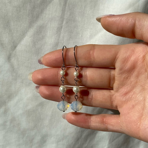 Handmade earrings with pearls and moonstone made to order, multicolor and silver