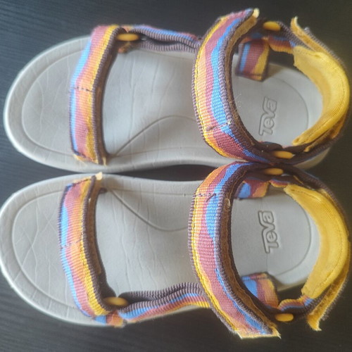 Teva unisex sandals size 27 used, multicolor