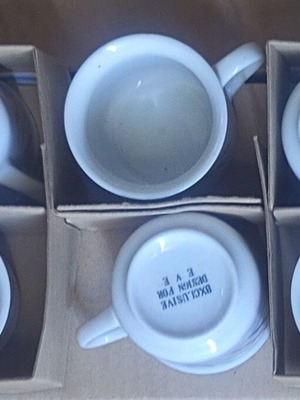 Coffee cups set of 6 new with saucers in box