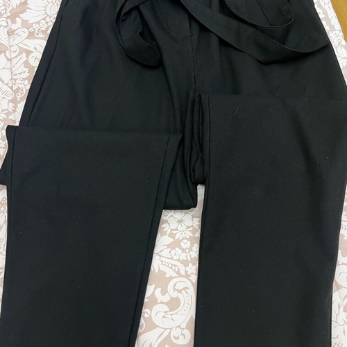 Bershka high-waisted pants black like new with belt