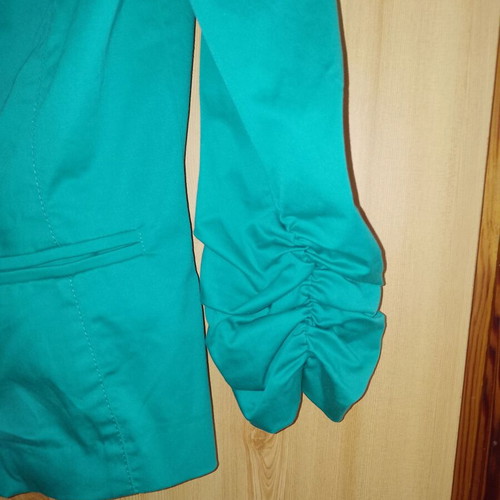 Anonima jacket green emerald with sleeve ruching and gift pouch