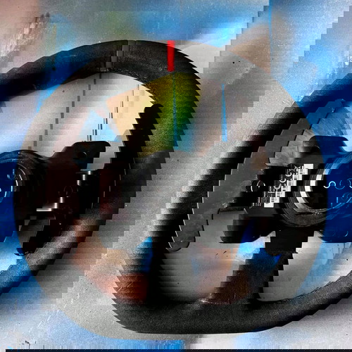 Race simulator σαν καινούργιο πλήρες σετ τιμονιέρας Thrustmaster και MOZA