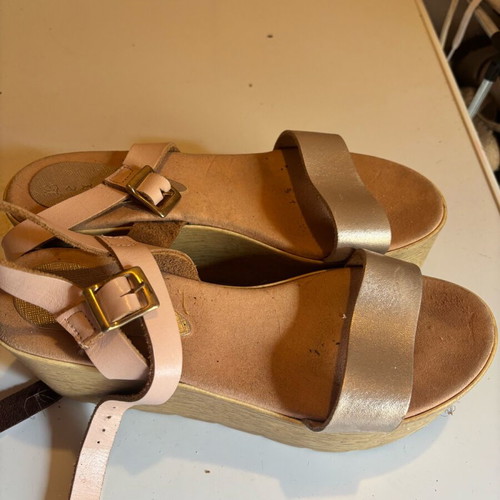 Platform sandals used, size 38