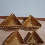 Wicker baskets used, triangular shape, practical for every use