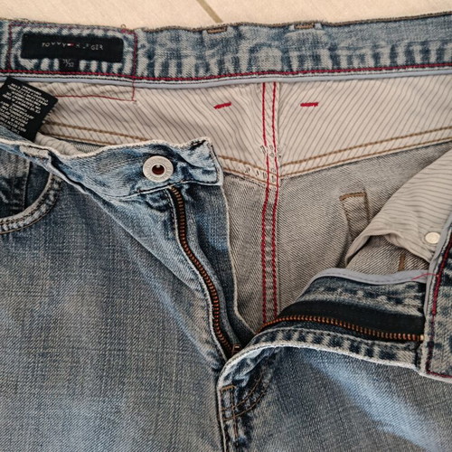 Tommy Hilfiger men's pants pack of 3 like new, sizes W30/28 W31/32 W32/34