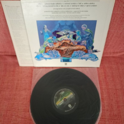 Blacl Sabbath Sabbath Bloody Sabbath vinyl like new, Japanese edition