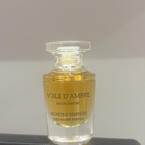 Yves Rocher Voile d'Ambre Eau de Parfum mini used
